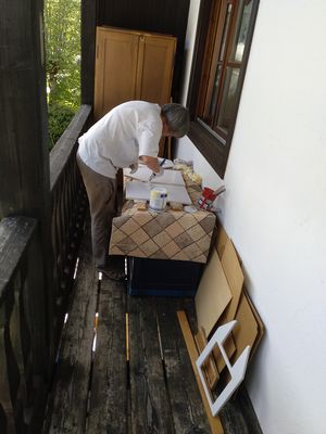 Bild 003: Das Lasieren erledigten wir lieber im Freien