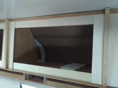 Bild 055: Modell aus Leisten für die Herstellung der individuellen Hängeschrankklappen