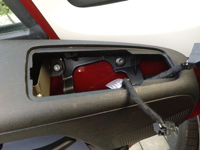 Bild 112: Bedienungselemente-Einheit entfernen