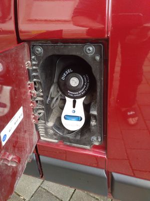 Bild 131: Die Sicherung für den AdBlue-Einfüllstützen